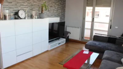 Piso en alquiler en Calle de Teruel, Universidad-Los Lirios (Logroño) de 1.050 €<span>/mes</span>