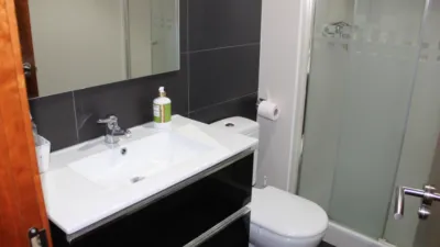 Piso en alquiler en Calle de Teruel, Universidad-Los Lirios (Logroño) de 1.050 €<span>/mes</span>