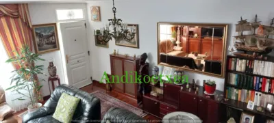 Semi-detached house on Sabino Arana Street photo 5
