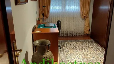 Semi-detached house on Sabino Arana Street photo 11