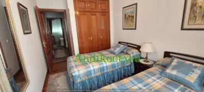 Semi-detached house on Sabino Arana Street photo 26
