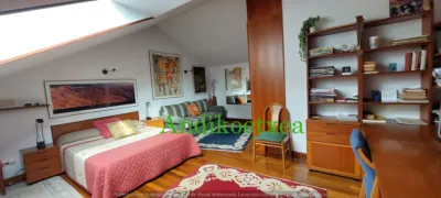 Semi-detached house on Sabino Arana Street photo 31