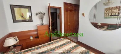 Semi-detached house on Sabino Arana Street photo 22