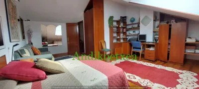 Semi-detached house on Sabino Arana Street photo 32
