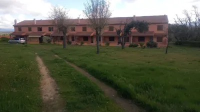 Casa en venta en Calle Mayor, 2, cerca de Calle Sonarillo, El Barquillo (El Losar del Barco) de 85.000 €