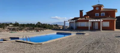Chalet on Calle Los Secanos, No. 1 photo 4