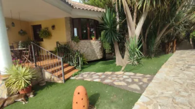 Chalet on Carretera los Secanos, No. S/N photo 11