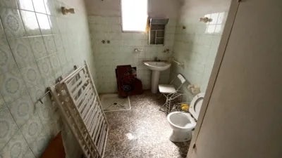 Flat on Calle de Vidal Abarca, No. S/N photo 15