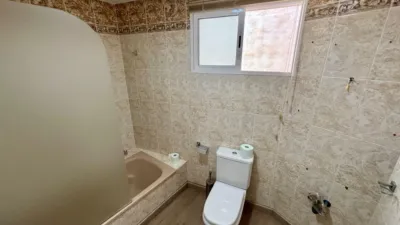 Apartment on Avenida de la Rambla de la Santa, No. S/N photo 8