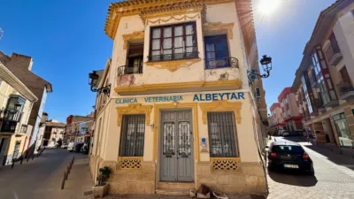 Property for sale on Calle Zona Iglesia de Santiago, No. S/N photo 2