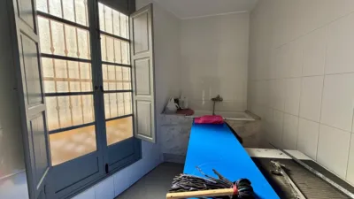 Property for sale on Calle Zona Iglesia de Santiago, No. S/N photo 8