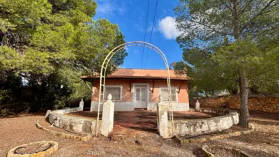 Chalet in Plaza Zona Sierra, No. S/N photo 3