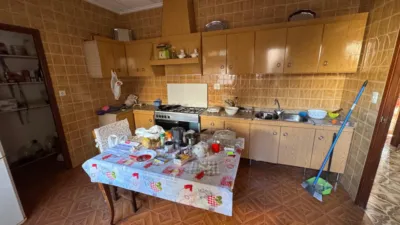 House for sale on Calle Zona El Parral, No. S/N photo 2