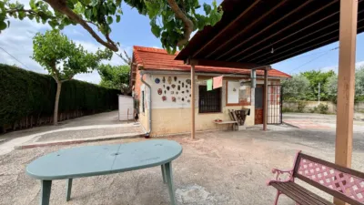 Chalet on Calle Zona El Retiro, No. S/N photo 24