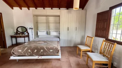 Chalet on Calle Zona El Retiro, No. S/N photo 4