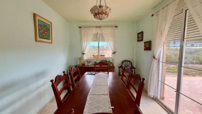 Chalet on Calle Zona Raiguero, No. S/N photo 7