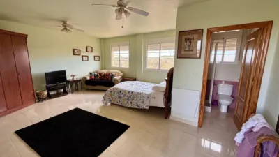Chalet on Calle Zona Raiguero, No. S/N photo 24