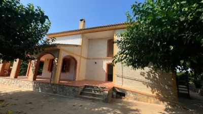 Chalet on Avenida Alrededores de Alhama, No. S/N photo 2