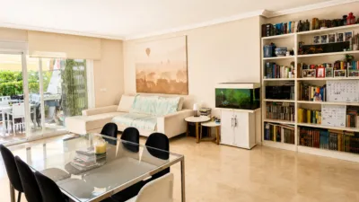 Apartment on Calle de la Ronda del Golf Oeste photo 2