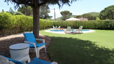Chalet unifamiliar en Carrer dels Esports, 294 photo 3