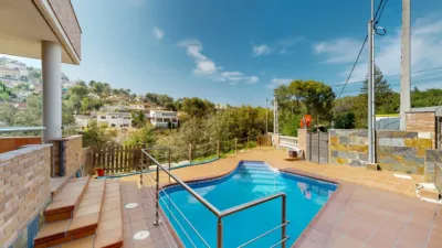 Semi-detached house on Carrer del Sacrament, 23 photo 144