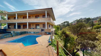 Semi-detached house on Carrer del Sacrament, 23 photo 81