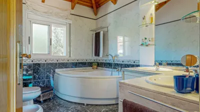 Detached house at Carrer d'Eugeni Valero Ramo, 43 photo 52