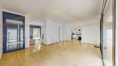 Detached house on Avenida Can Montmany, no. 98 photo 12
