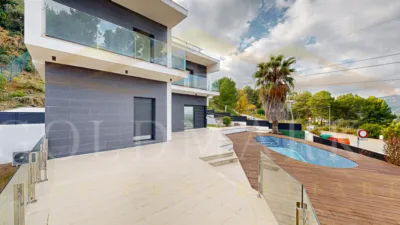Detached house on Avenida Can Montmany, no. 98 photo 94