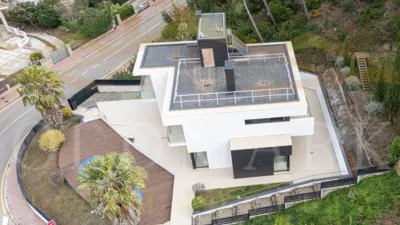 Detached house on Avenida Can Montmany, no. 98 photo 165