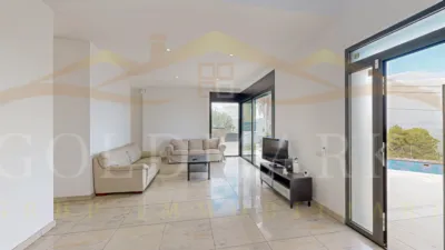 Detached house on Avenida Can Montmany, no. 98 photo 9