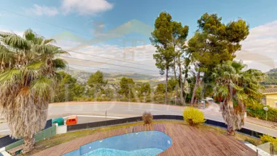 Detached house on Avenida Can Montmany, no. 98 photo 109