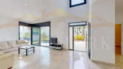 Detached house on Avenida Can Montmany, no. 98 photo 8