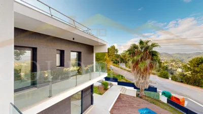 Detached house on Avenida Can Montmany, no. 98 photo 38