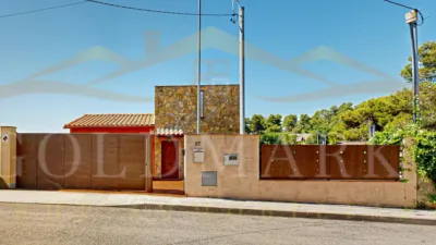 House on Carrer del Segre, 27 photo 13