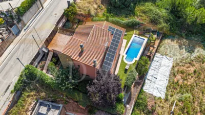 House on Carrer del Segre, 27 photo 6