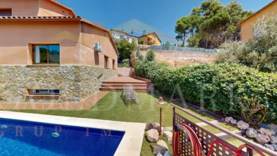 House on Carrer del Segre, 27 photo 150