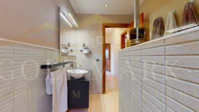 House on Carrer del Segre, 27 photo 48