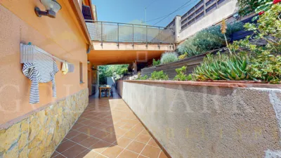 House on Carrer del Segre, 27 photo 97