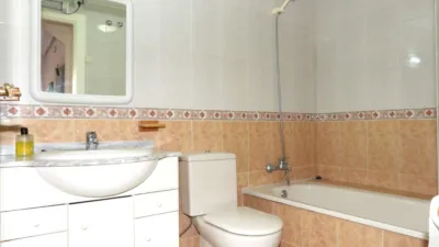 Piso en venta en Urbanización Las Palmeras, Kilómetro 14, Km 13-Km 20 (La Manga del Mar Menor) de 115.000 €