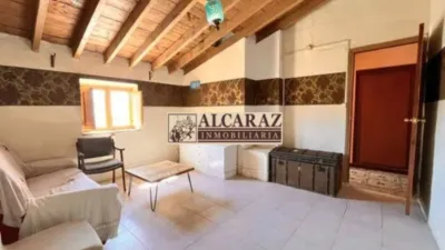 House in Onil photo 28