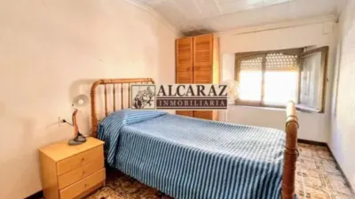 House in Onil photo 25