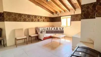 House in Onil photo 29