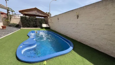 Chalet on Carrer de Mallorca photo 30