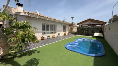 Chalet on Carrer de Mallorca photo 27