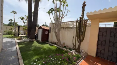 Chalet on Carrer de Mallorca photo 32