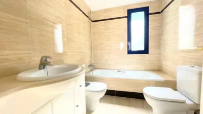 Penthouse at 4 Vista Africa Street photo 17
