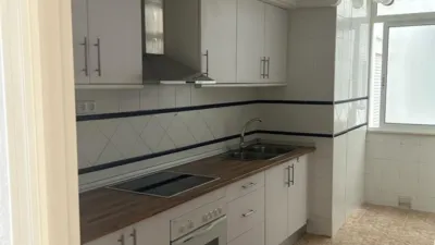 Piso en alquiler en Calle Doctor Ferran, Número 2, Oliveros-Altamira-Barrio Alto (Almería Capital) de 700 €<span>/mes</span>