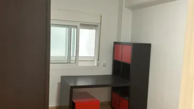 Piso en alquiler en Calle Doctor Ferran, Número 2, Oliveros-Altamira-Barrio Alto (Almería Capital) de 700 €<span>/mes</span>
