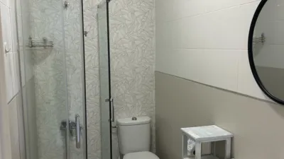 Piso en alquiler en Calle Doctor Ferran, Número 2, Oliveros-Altamira-Barrio Alto (Almería Capital) de 700 €<span>/mes</span>